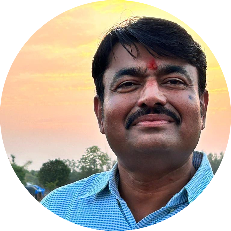 Ravindra, comptabilité et réservations